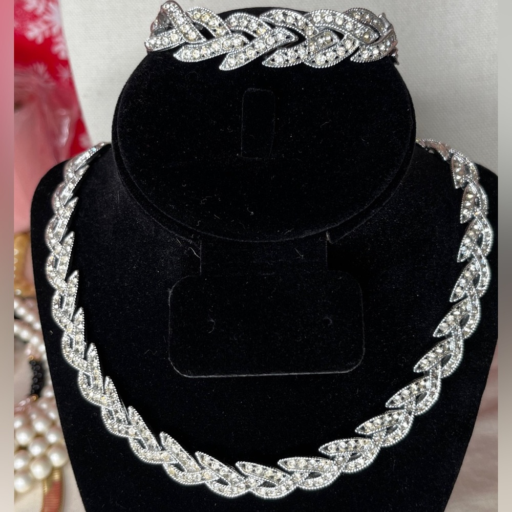 Vintage Rhinestone necklace & bracelet set silver tone